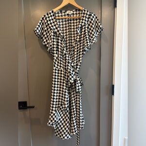 Unique Vintage Black and White Asymmetrical Dress LIKE NEW
